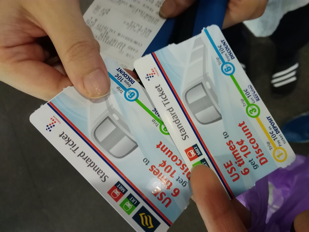 MRT　シンガポールのカード型切符